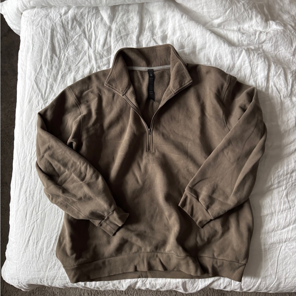 Men’s Lululemon Steady State sweatshirt